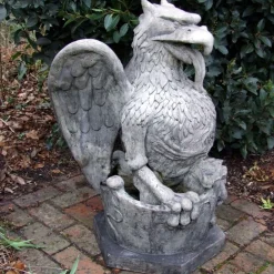Statues & Sculptures Griffins-Heraldic Griffin Stone Garden Statue