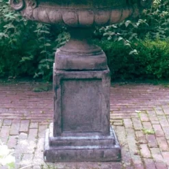 Statues & Sculptures Plinths & Pedestals-Plain Column Stone Garden Pedestal