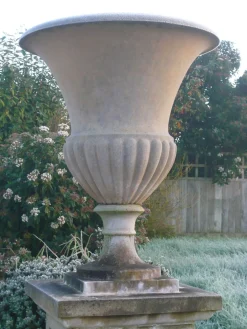 Statues & Sculptures Large|Round-Verona Vase Stone Garden Planter